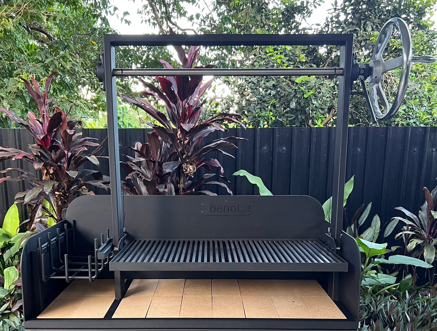 800 Series Built-In/Benchtop Parrilla with Brasero