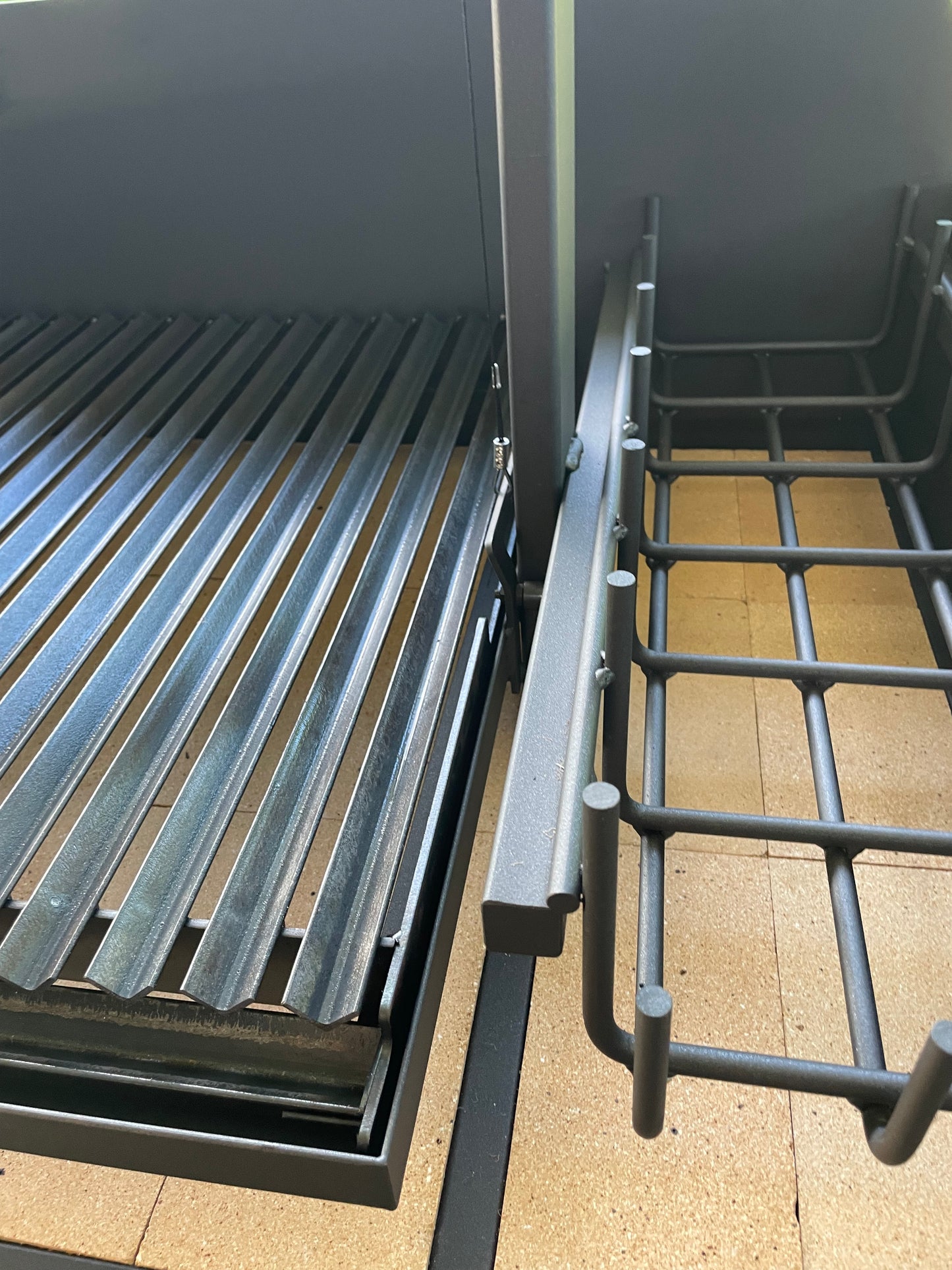 Benot 800 Series V-Grate Grill