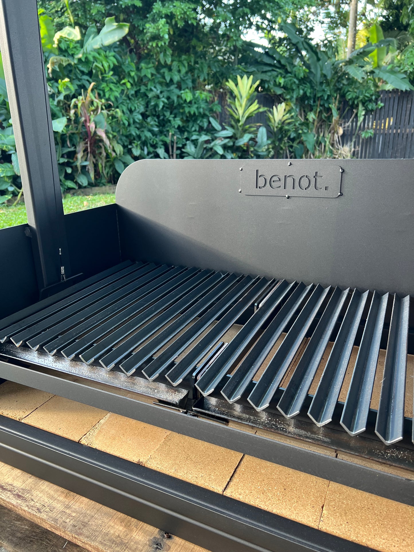 Benot 800 Series Built-In/Benchtop Parrilla