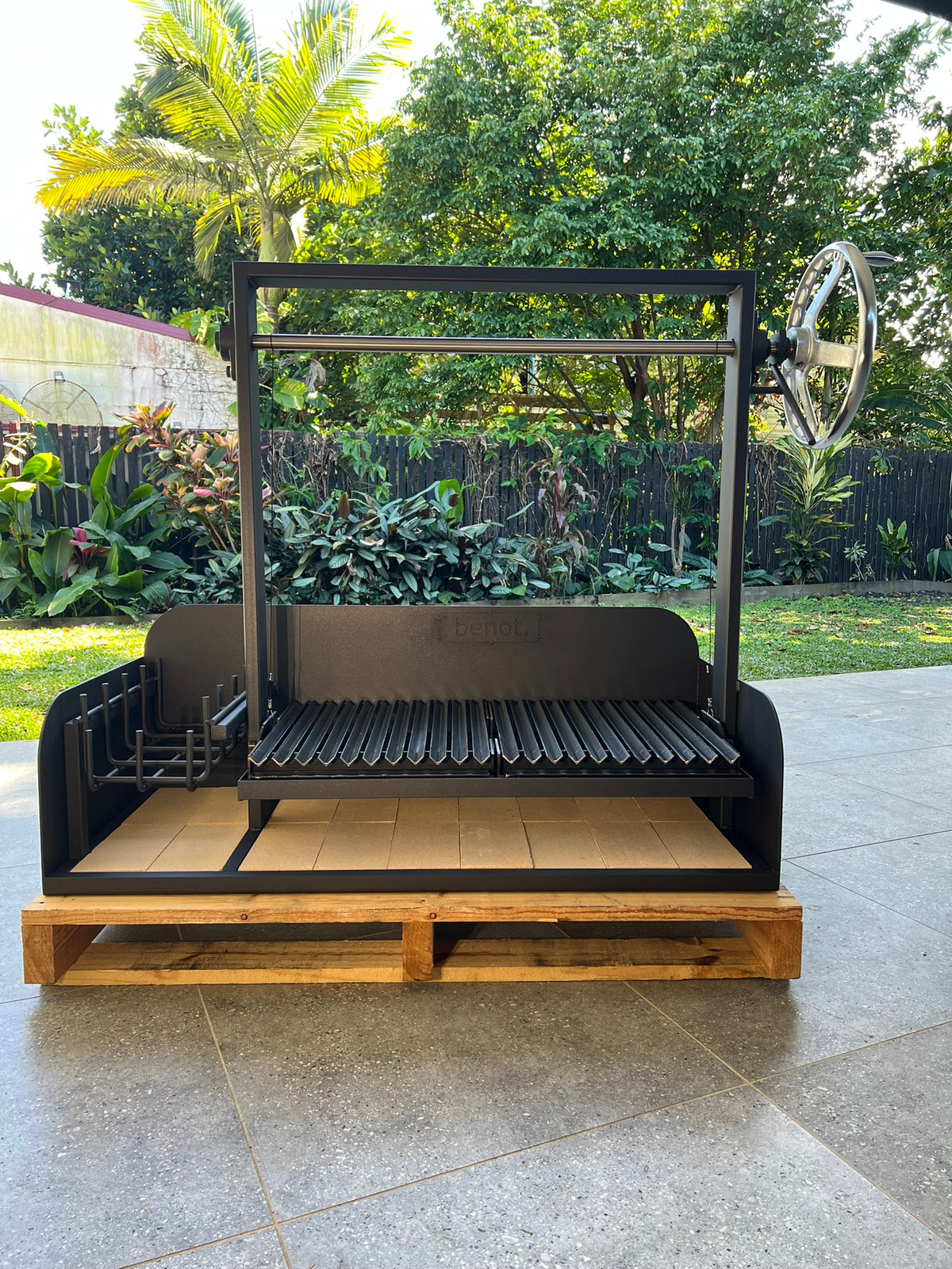 Benot 800 Series Built-In/Benchtop Parrilla with Brasero