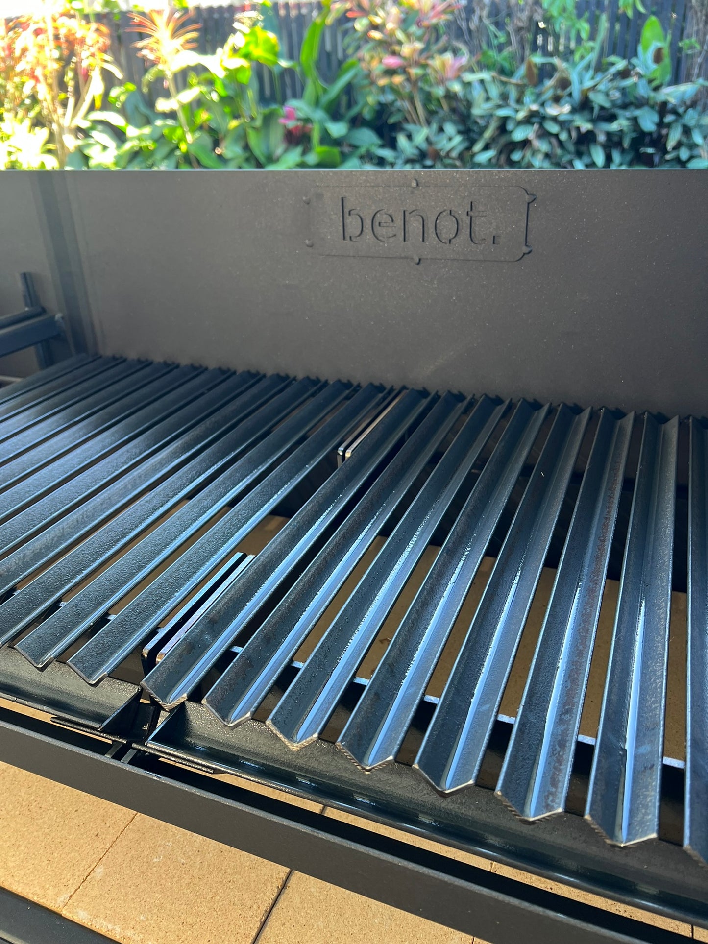 Benot 800 Series Built-In/Benchtop Parrilla with Brasero